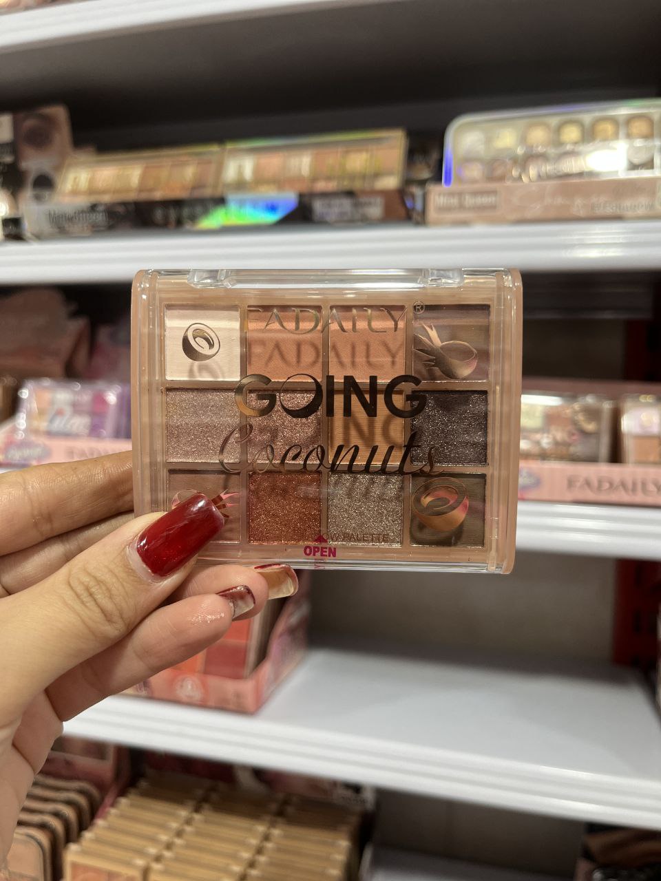 پالت سایه ۱۲ رنگ تنالیته قهوه ای برند فادایلی