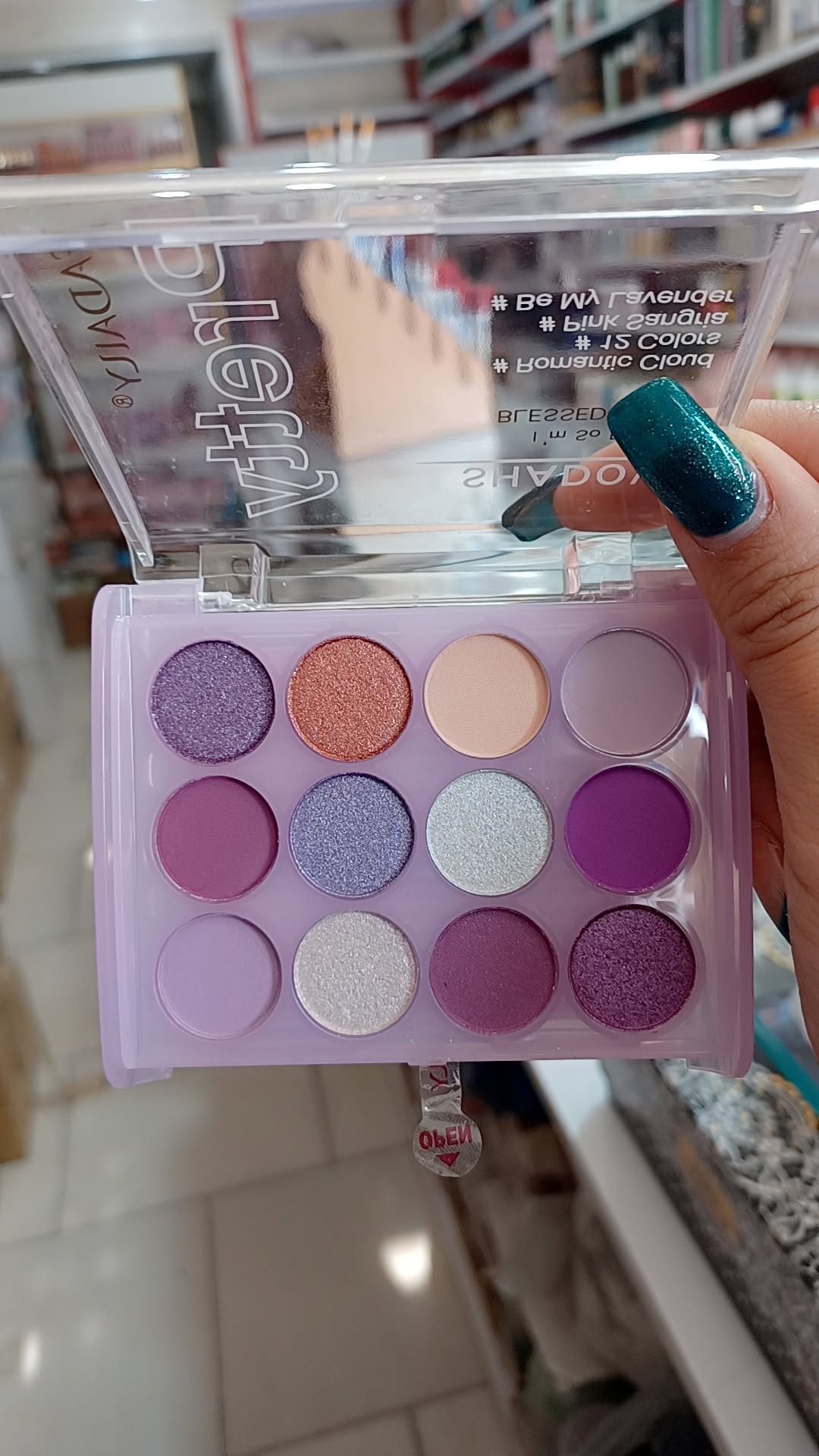 پالت سایه تم بنفش ۱۲رنگ برند فادایلی