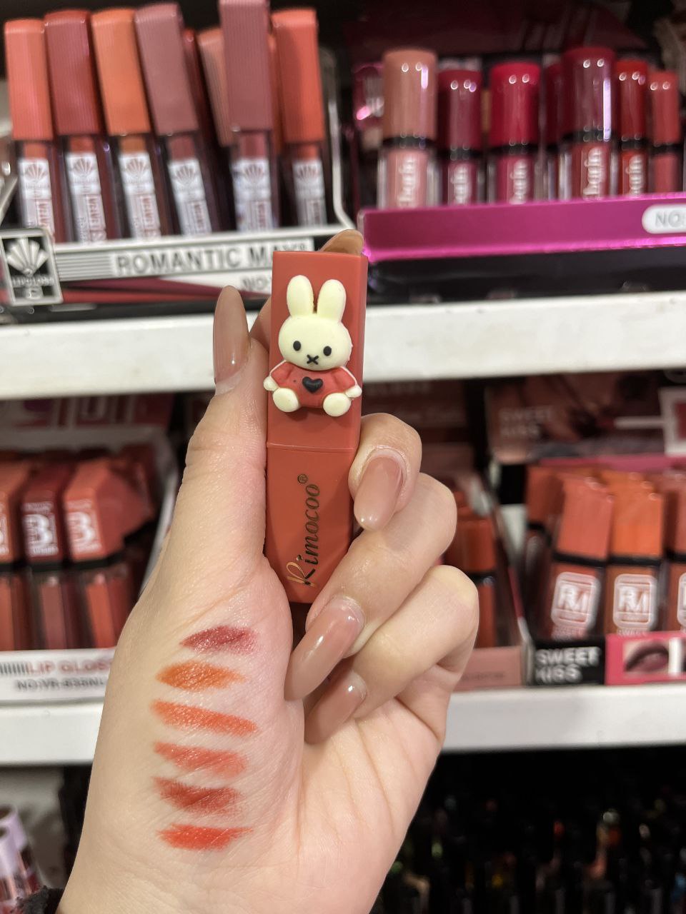 رژ جامد خرگوشی