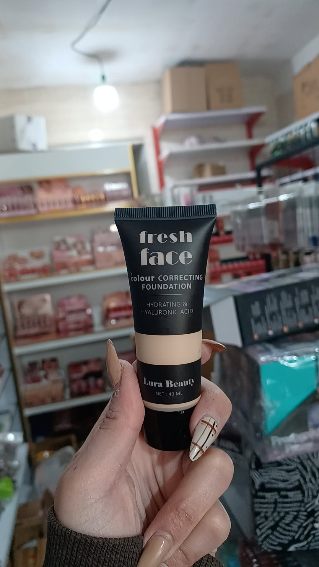 کرم پودر لورا بیوتی حجم۴۰گرم سبک وspf20