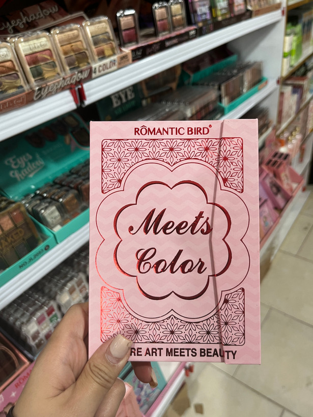 سایه کتابی برند رمانتیک بیرد