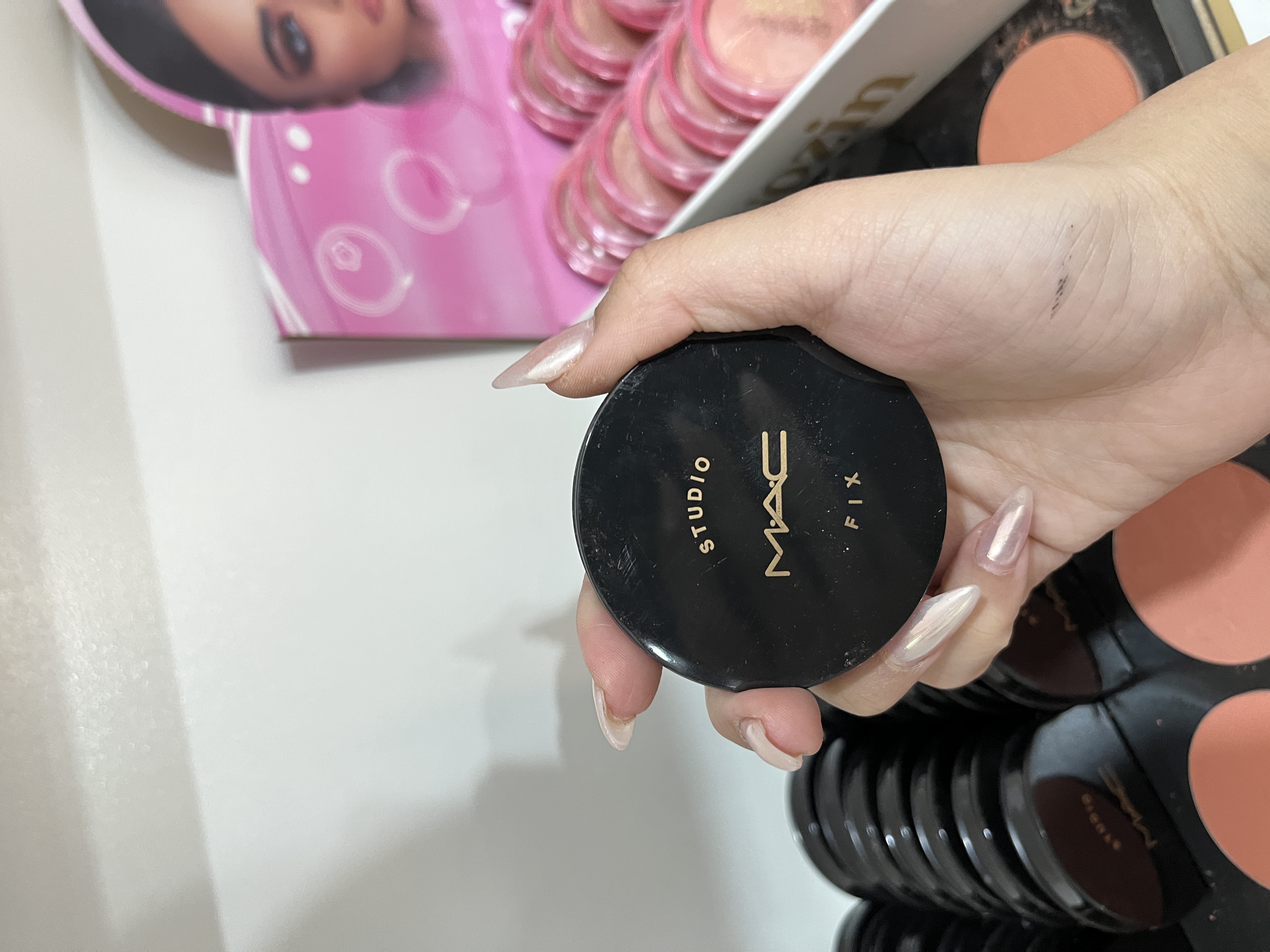 رژگونه مخملی مات مک