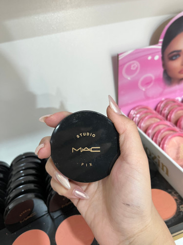 رژگونه مخملی مات مک